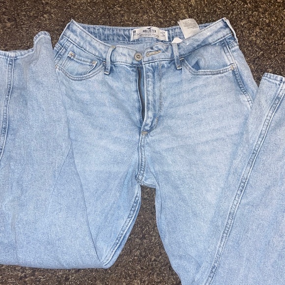Hollister jeans - Picture 1 of 2
